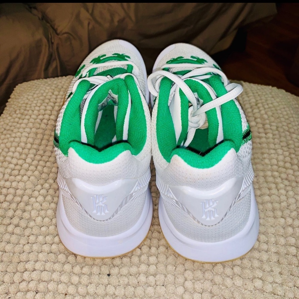 Nike Kyrie flytrap 2 Celtics - Picture 3 of 6